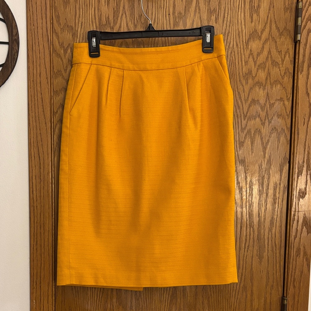 Banana Republic Elegant Mustard Yellow Skirt (2)